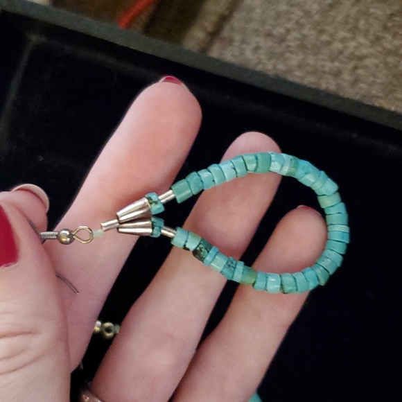 Turquoise and silver earrings - Picture 2 of 4